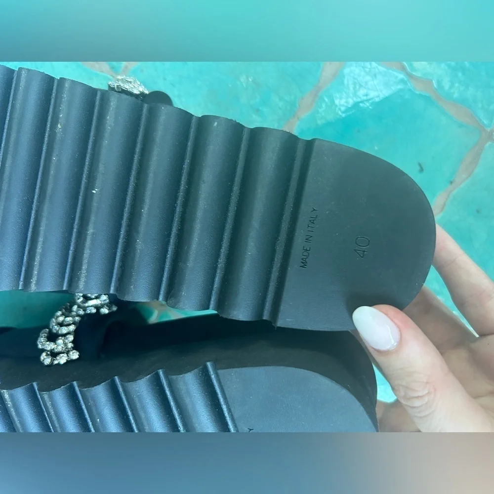Area Crystal Fringe Platform Slides